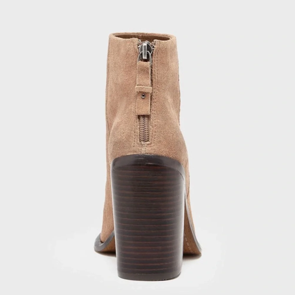 Kelsi Dagger‎ Brooklyn Huron Latte Suede Booties Chunky Heel 7.5